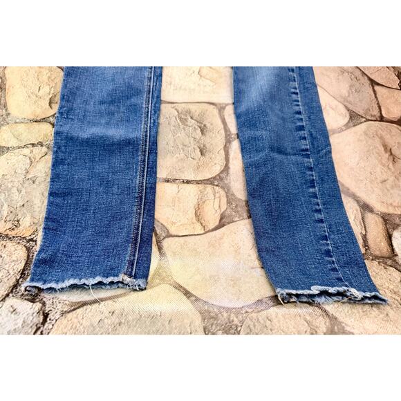 OLD NAVY ROCKSTAR JEANS-2 TALL - Picture 3 of 7